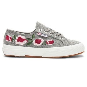 Superga Gray Wool Floral Appliqué Lace-Up Sneakers Women’s 8.5 Like New